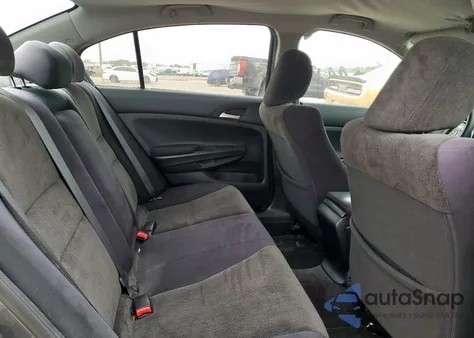 2010 Honda Accord Lxp z USA, uszkodzony, nr VIN 1HGCP2F4XAA045345